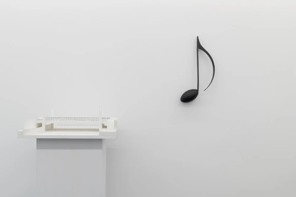 Projects for Outside ISA USA — Isa Genzken — Exhibitions — Galerie Buchholz — Image 00